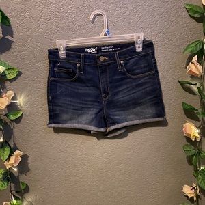 Dark blue shorts